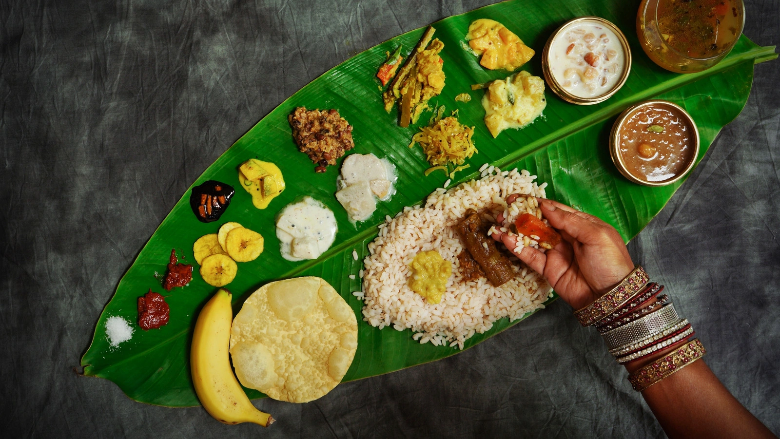 why-indians-eat-with-their-hands